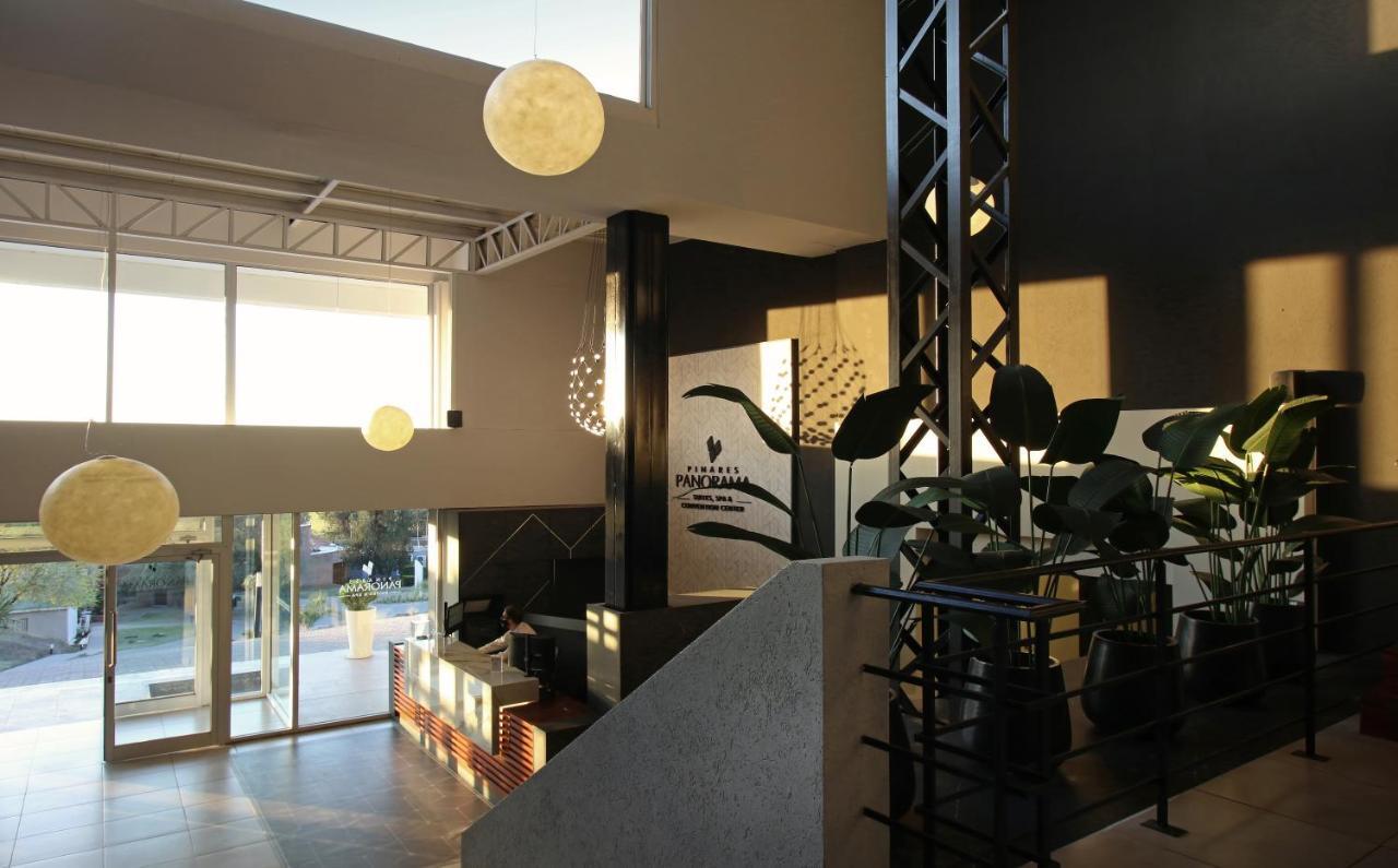 Pinares Panorama Suites, Spa & Convention Center Villa Carlos Paz Exterior foto